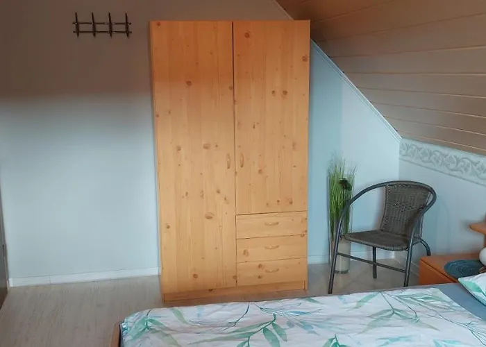 Haus Im Wiesengrund * 埃森斯